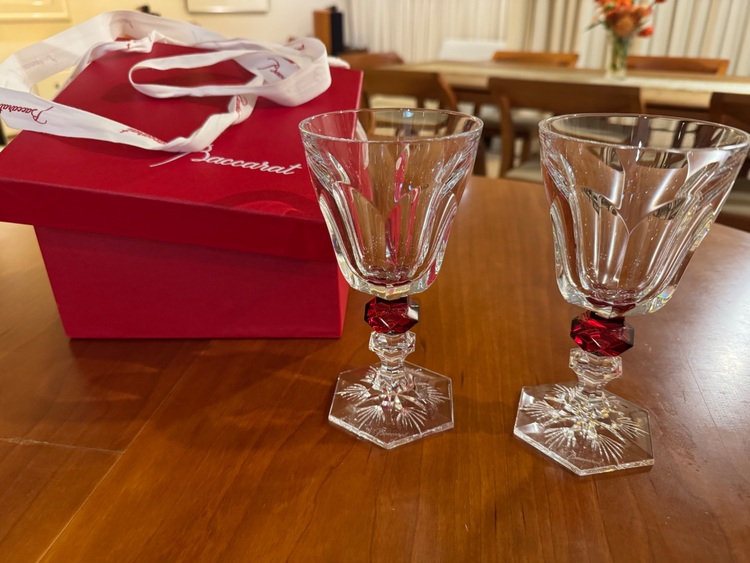 バカラ　ペアワイングラス（食器）の商品画像 - 査定依頼日：2025年11月22日 - 最高査定価格：3,000円