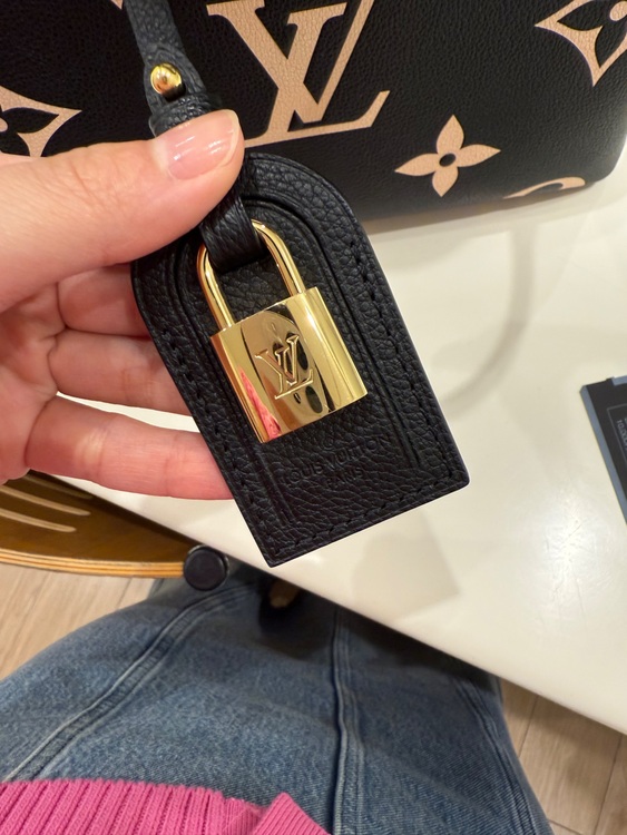 プティパレPM（ブランドバッグ）の商品画像 - 査定依頼日：2025年7月20日 - 最高査定価格：280,000円