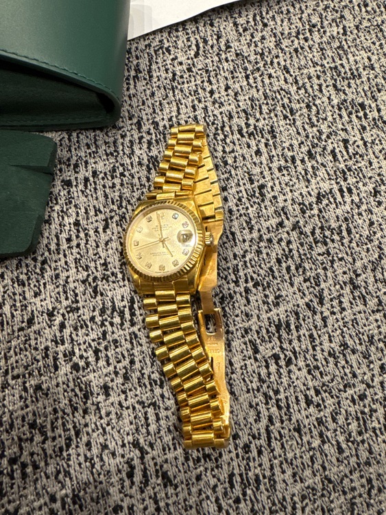 ロレックス デイトジャスト （高級時計）の商品画像 - 査定依頼日：2025年8月16日 - 最高査定価格：2,200,000円