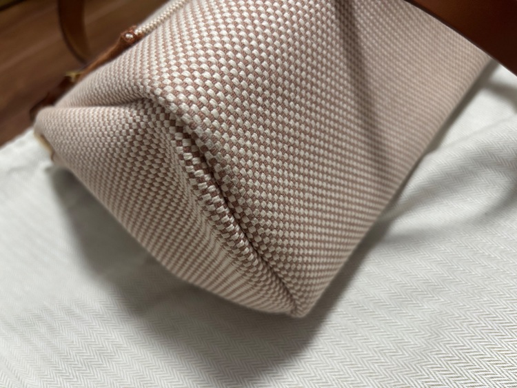 エールバックジップ31（ブランドバッグ）の商品画像 - 査定依頼日：2025年9月20日 - 最高査定価格：400,000円