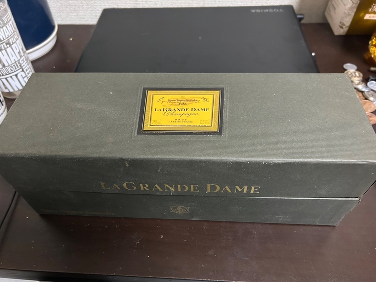 ラ　グランデ　イエロー　1993（お酒）の商品画像 - 査定依頼日：2026年1月12日 - 最高査定価格：3,000円