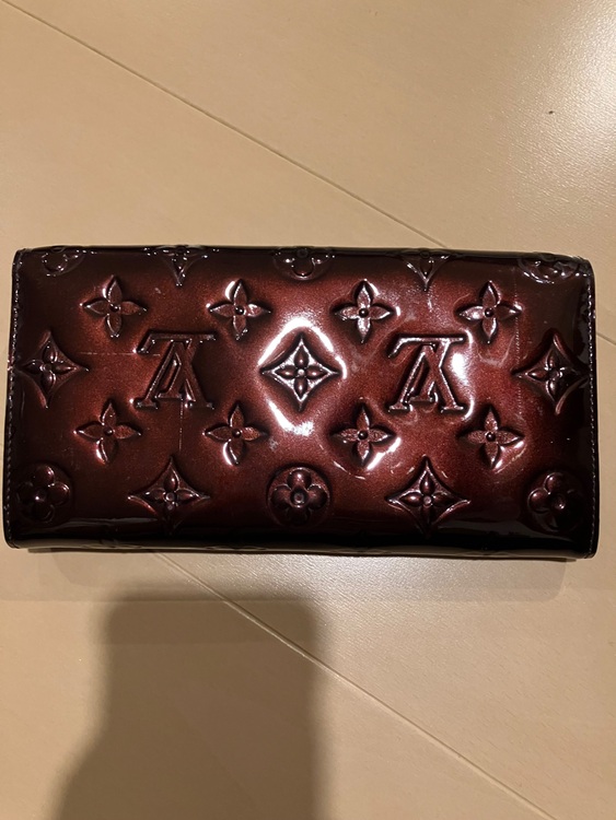 ヴェルニ　長財布（ブランド財布・小物）の商品画像 - 査定依頼日：2025年11月18日 - 最高査定価格：11,000円