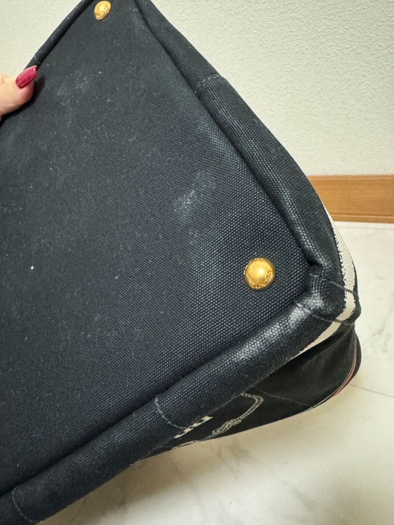 プラダ  （ブランドバッグ）の商品画像 - 査定依頼日：2025年12月10日 - 最高査定価格：44,000円