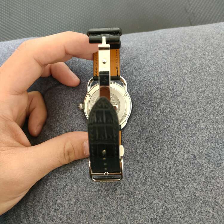 その他 その他 エルメスアルソー（高級時計）の商品画像 - 査定依頼日：2025年2月8日 - 最高査定価格：84,000円