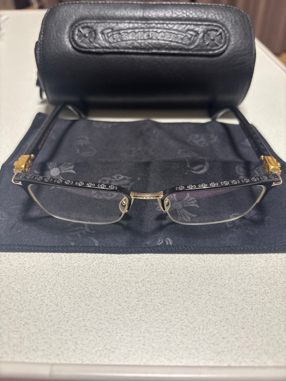 眼鏡（古着・ファッション）の商品画像 - 査定依頼日：2026年1月5日 - 最高査定価格：30,000円