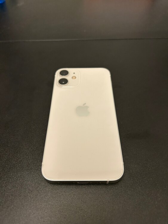iphone12mini MGDM3J/A（スマホ）の商品画像 - 査定依頼日：2025年2月23日 - 最高査定価格：20,000円