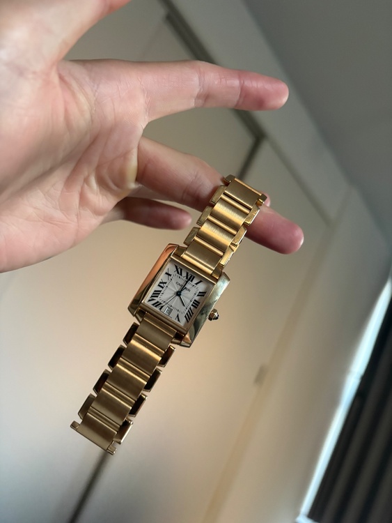 カルティエ タンク （高級時計）の商品画像 - 査定依頼日：2025年12月15日 - 最高査定価格：2,000,000円