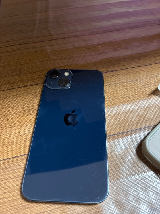 iPhone 13 128GB au（スマホ）の商品画像 - 査定依頼日：2026年4月11日 - 最高査定価格：36,000円