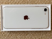 iPhone SE (第3世代) MMYD3J/A（スマホ）の商品画像 - 査定依頼日：2026年4月8日 - 最高査定価格：22,000円