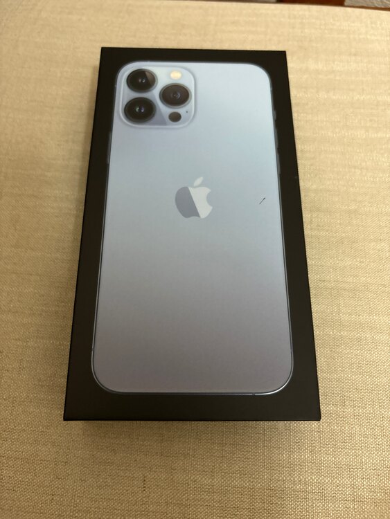 iPhone 13 Pro Max 256GB SIMフリー（スマホ）の商品画像 - 査定依頼日：2025年4月14日 - 最高査定価格：70,000円