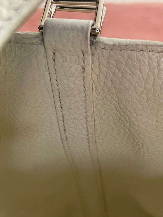 エルメス　ピコタンPM（ブランドバッグ）の商品画像 - 査定依頼日：2025年8月14日 - 最高査定価格：240,000円