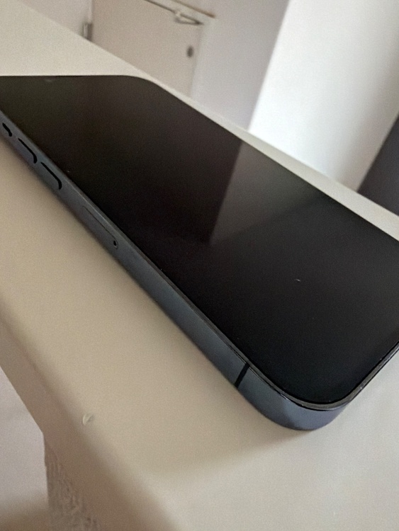 iPhone 13 Pro 128GB au（スマホ）の商品画像 - 査定依頼日：2026年2月19日 - 最高査定価格：38,000円