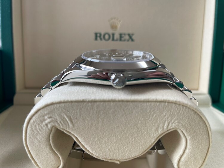 ロレックス デイトジャスト 126300（高級時計）の商品画像 - 査定依頼日：2025年4月11日 - 最高査定価格：1,630,000円