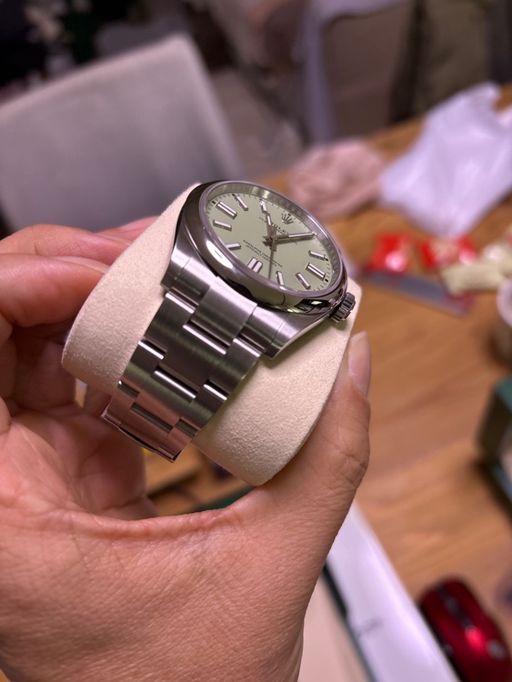 オイスターパーペチュアル（高級時計）の商品画像 - 査定依頼日：2026年1月5日 - 最高査定価格：1,800,000円