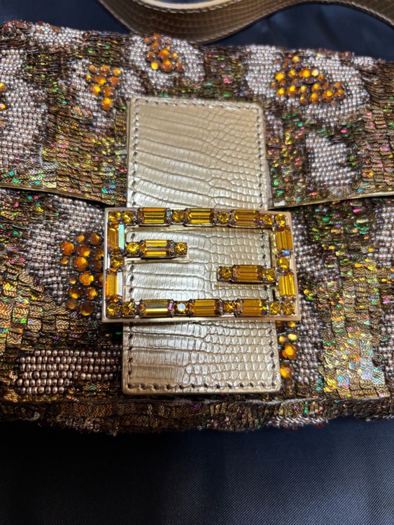 バゲットタイプ　ピーズBAG（ブランドバッグ）の商品画像 - 査定依頼日：2026年3月9日 - 最高査定価格：300,000円