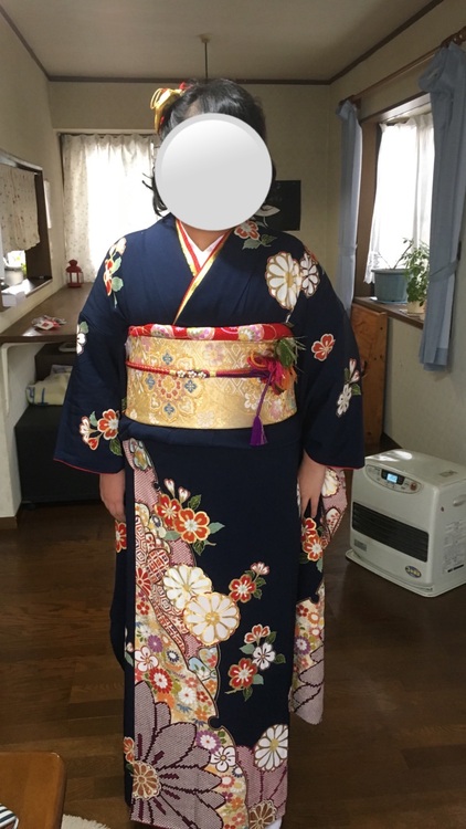 成人式振袖フルセット（着物）の商品画像 - 査定依頼日：2025年10月4日 - 最高査定価格：2,000円