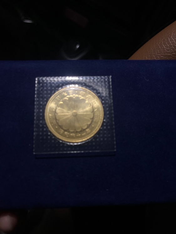 天皇即位10万円硬貨（金・貴金属）の商品画像 - 査定依頼日：2026年5月30日 - 最高査定価格：100,000円