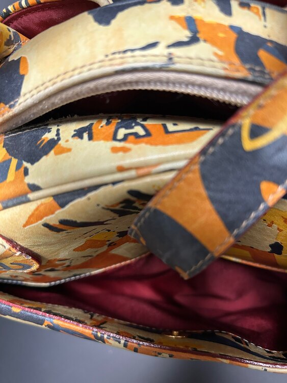 ボストンバッグ（ブランドバッグ）の商品画像 - 査定依頼日：2025年4月30日 - 最高査定価格：35,000円