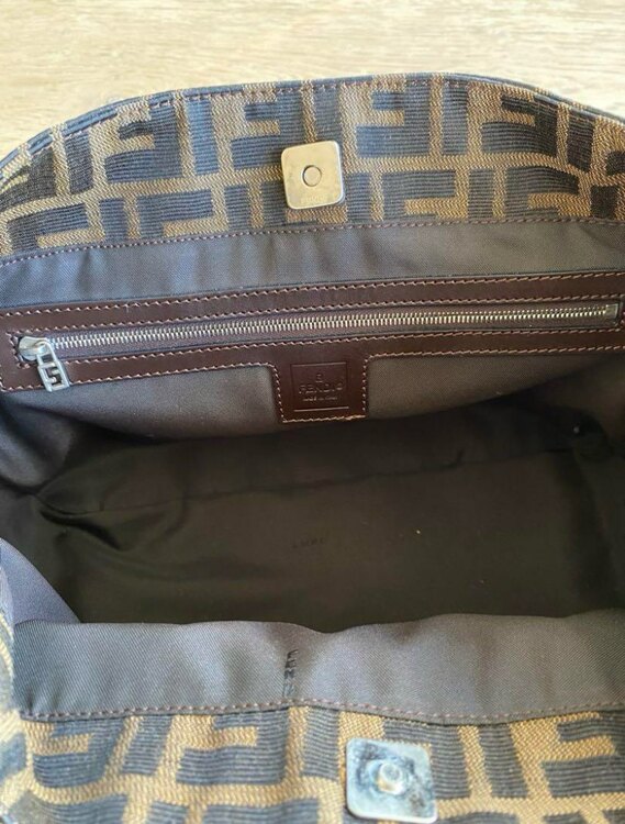 フェンディ ハンドバッグ ズッカ マンマ（ブランドバッグ）の商品画像 - 査定依頼日：2025年4月17日 - 最高査定価格：40,000円