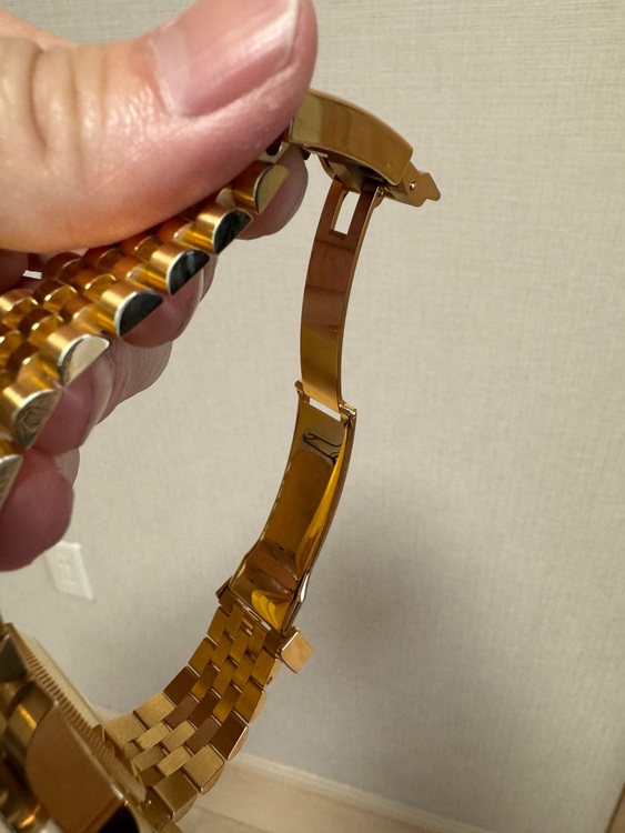 126718GRNR（高級時計）の商品画像 - 査定依頼日：2025年10月15日 - 最高査定価格：6,700,000円