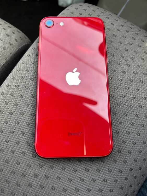 iPhone SE (第 3 世代) 128GB au（スマホ）の商品画像 - 査定依頼日：2026年2月24日 - 最高査定価格：24,000円