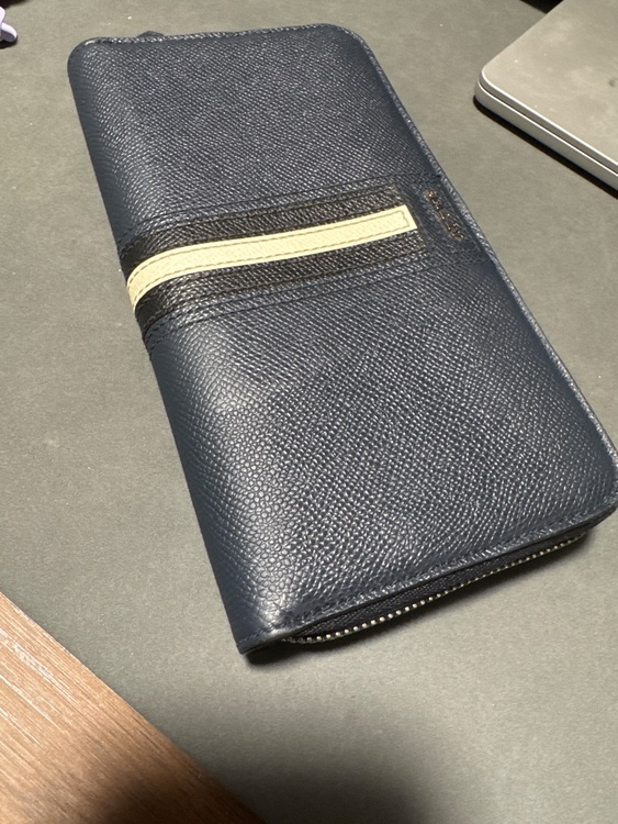 BALLY 長財布（ブランド財布・小物）の商品画像 - 査定依頼日：2025年11月24日 - 最高査定価格：100,000円