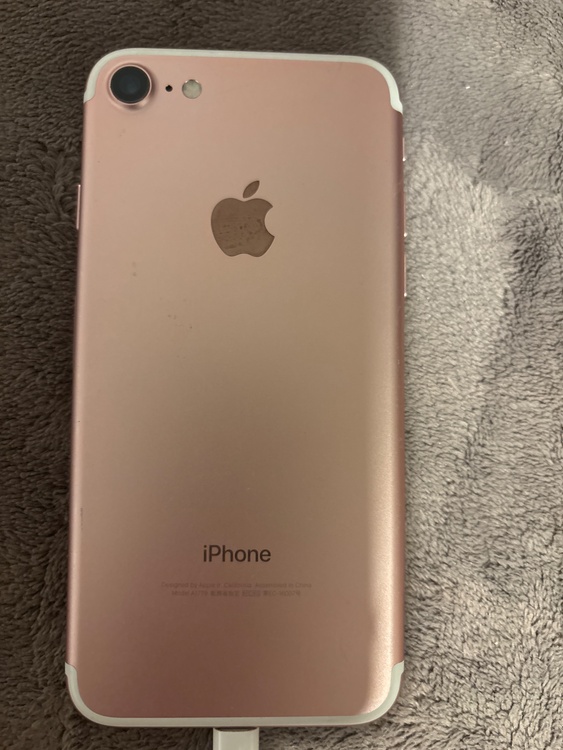 iPhone7（スマホ）の商品画像 - 査定依頼日：2026年1月31日 - 最高査定価格：100,000円