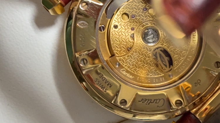 パシャドゥカルティエ（高級時計）の商品画像 - 査定依頼日：2026年4月1日 - 最高査定価格：1,000,000円