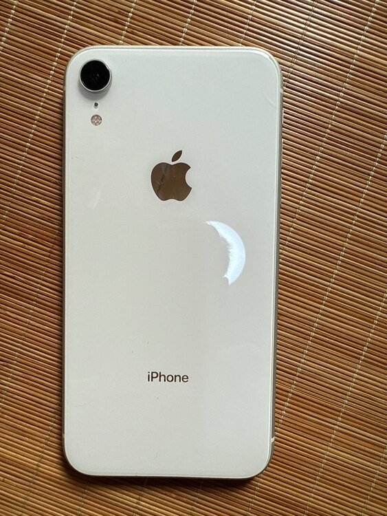 iPhone（スマホ）の商品画像 - 査定依頼日：2025年3月20日 - 最高査定価格：12,000円