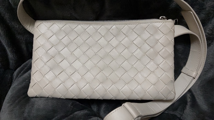 ボッテガ・ヴェネタ  （ブランドバッグ）の商品画像 - 査定依頼日：2025年12月16日 - 最高査定価格：53,000円