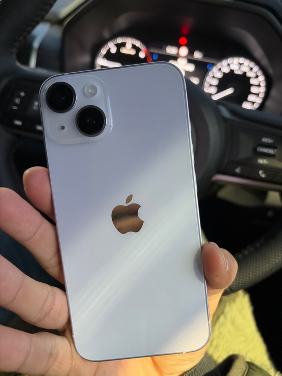 iPhone 14 128GB au（スマホ）の商品画像 - 査定依頼日：2026年1月25日 - 最高査定価格：50,000円