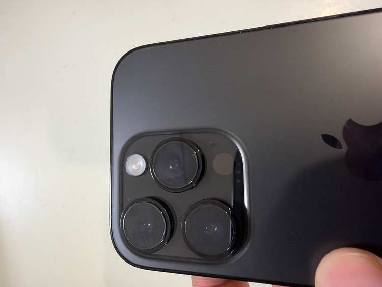 iPhone iPhone 14 Pro 256GB SIMフリー（スマホ）の商品画像 - 査定依頼日：2026年9月23日 - 最高査定価格：62,000円