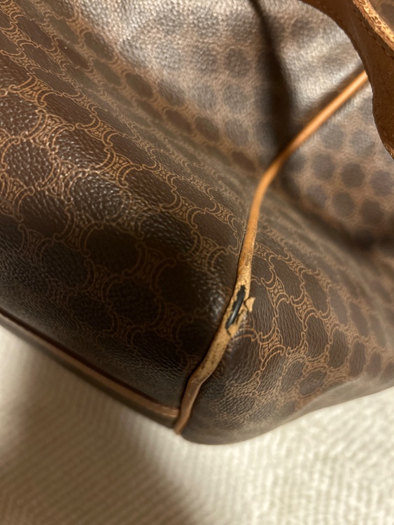 セリーヌ  （ブランドバッグ）の商品画像 - 査定依頼日：2026年3月19日 - 最高査定価格：15,000円