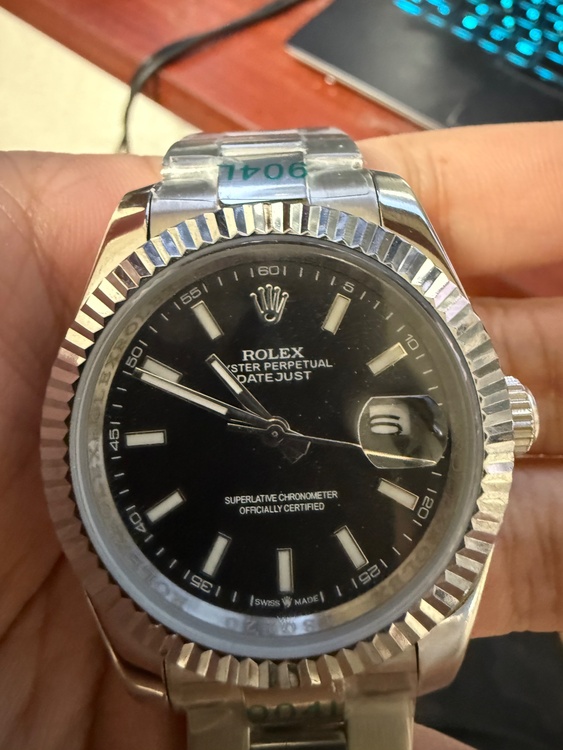 ロレックス パーペチュアルデイト 18012（高級時計）の商品画像 - 査定依頼日：2026年2月5日 - 最高査定価格：1,820,000円