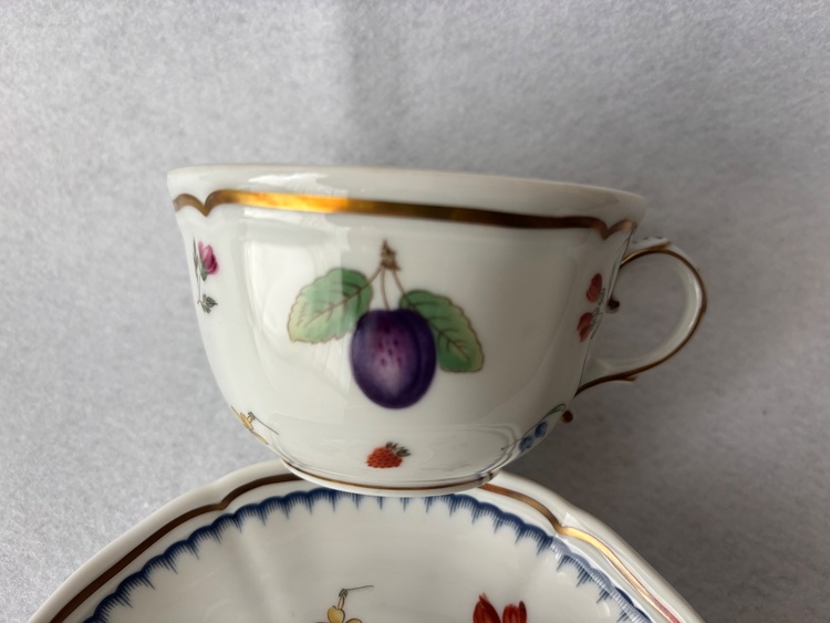 リチャードジノリ　ティーカップ＆ソーサー　イタリアンフルーツ（美術品・骨董品）の商品画像 - 査定依頼日：2026年6月11日 - 最高査定価格：10,000円