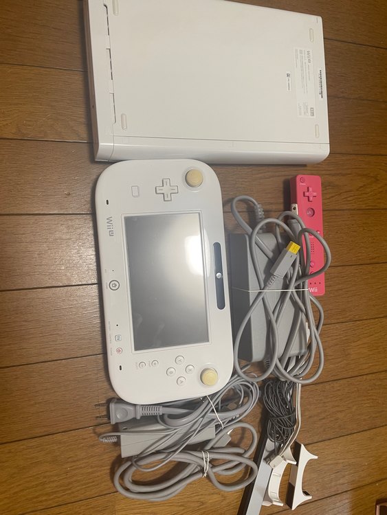 WiiU本体 ソフト（ゲーム機本体・ゲームソフト）の商品画像 - 査定依頼日：2023年10月2日 - 最高査定価格：1,000円