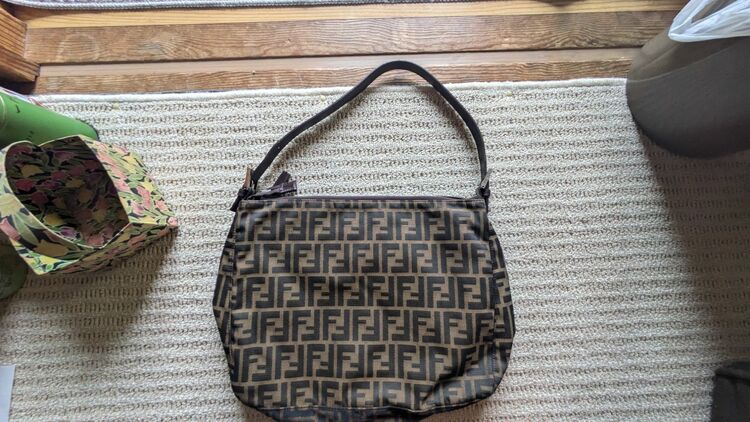 分かりません（ブランドバッグ）の商品画像 - 査定依頼日：2025年10月13日 - 最高査定価格：75,000円