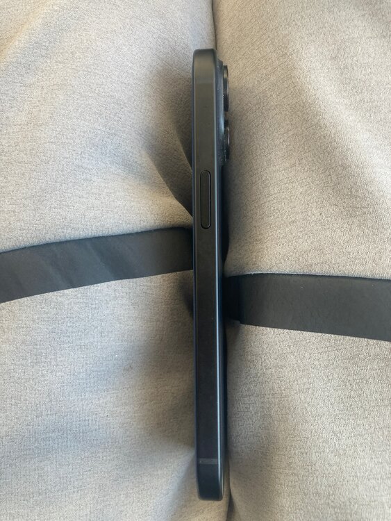 iPhone15 128GB（スマホ）の商品画像 - 査定依頼日：2025年2月9日 - 最高査定価格：84,000円