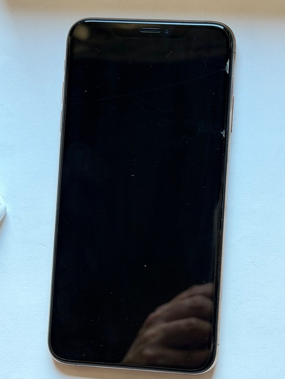 iPhone iPhoneXS Max 64GB Softbank（スマホ）の商品画像 - 査定依頼日：2026年6月3日 - 最高査定価格：17,000円