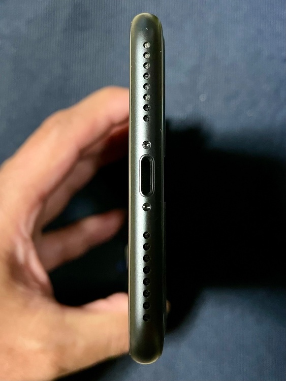 iPhone iPhone8 Plus 256GB Softbank（スマホ）の商品画像 - 査定依頼日：2026年6月28日 - 最高査定価格：5,500円