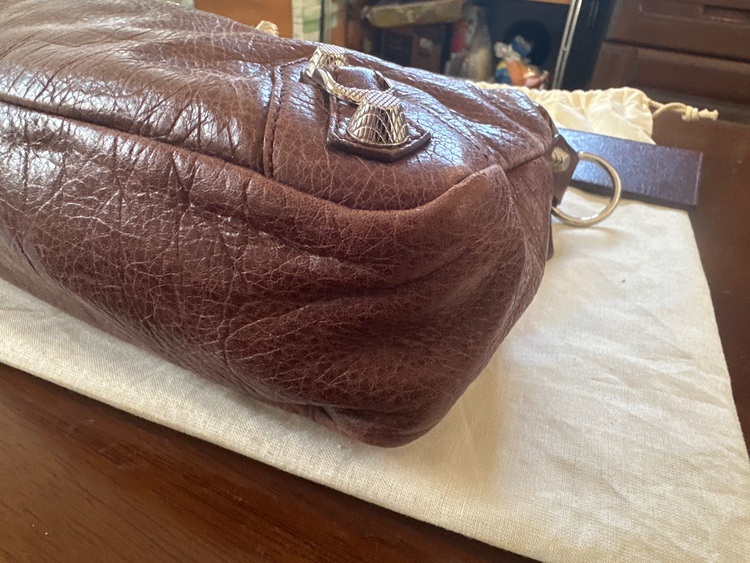 バレンシアガ  （ブランドバッグ）の商品画像 - 査定依頼日：2025年10月2日 - 最高査定価格：100,000円