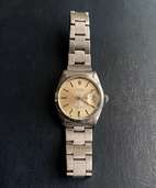 オイスター・パーペチュアル・デイト Ref-1500（？）　イエロー文字盤（高級時計）の商品画像 - 査定依頼日：2022年8月24日 - 最高査定価格：100,000円