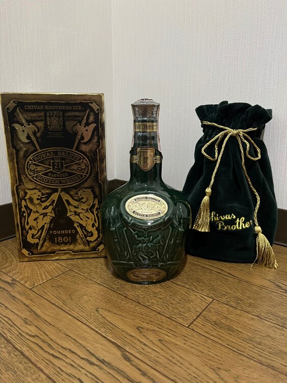 シーバースリーガル　ロイヤルサルート21年（お酒）の商品画像 - 査定依頼日：2025年2月20日 - 最高査定価格：5,500円