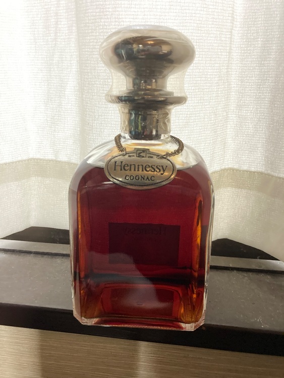 ブランデー ヘネシー （お酒）の商品画像 - 査定依頼日：2025年9月15日 - 最高査定価格：14,500円