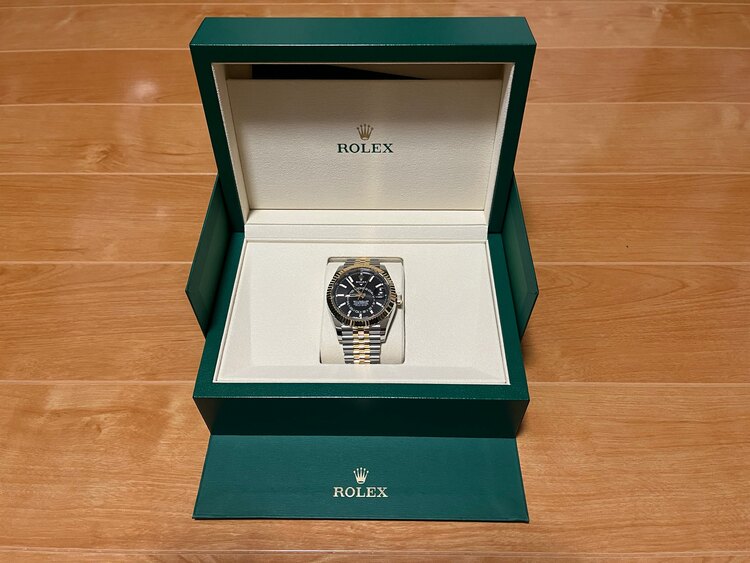 ロレックス スカイドゥエラー 33693（高級時計）の商品画像 - 査定依頼日：2025年5月4日 - 最高査定価格：3,100,000円