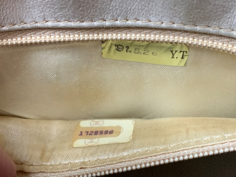 リザード　ベージュ（ブランドバッグ）の商品画像 - 査定依頼日：2026年3月18日 - 最高査定価格：160,000円