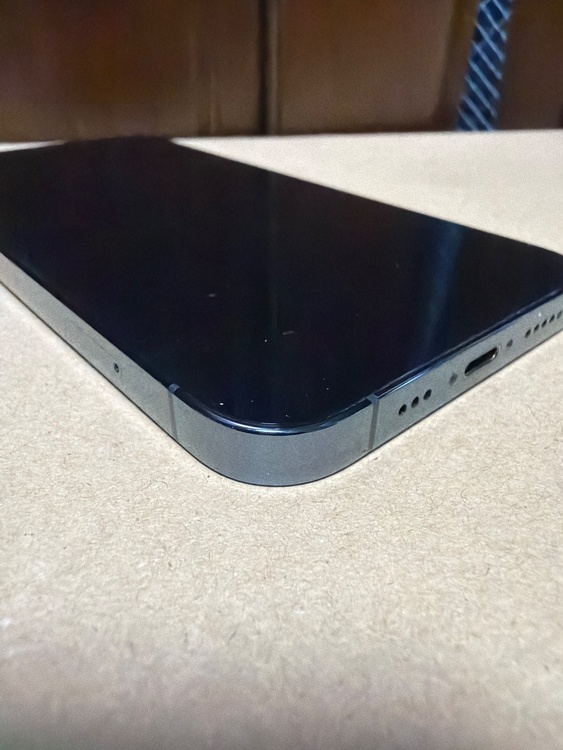 iPhone iPhone 12 Pro 256GB SIMフリー（スマホ）の商品画像 - 査定依頼日：2026年9月10日 - 最高査定価格：37,500円
