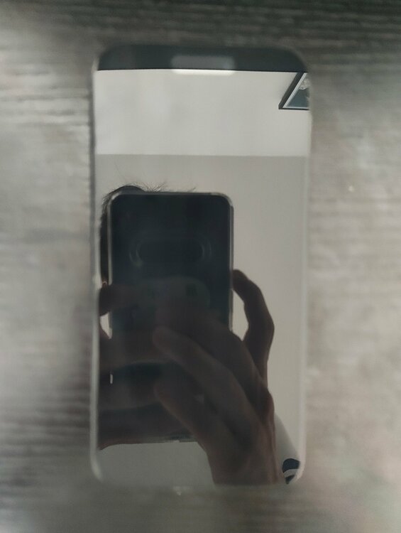 iPhone iPhone 15 256GB 楽天モバイル（スマホ）の商品画像 - 査定依頼日：2026年6月14日 - 最高査定価格：75,000円