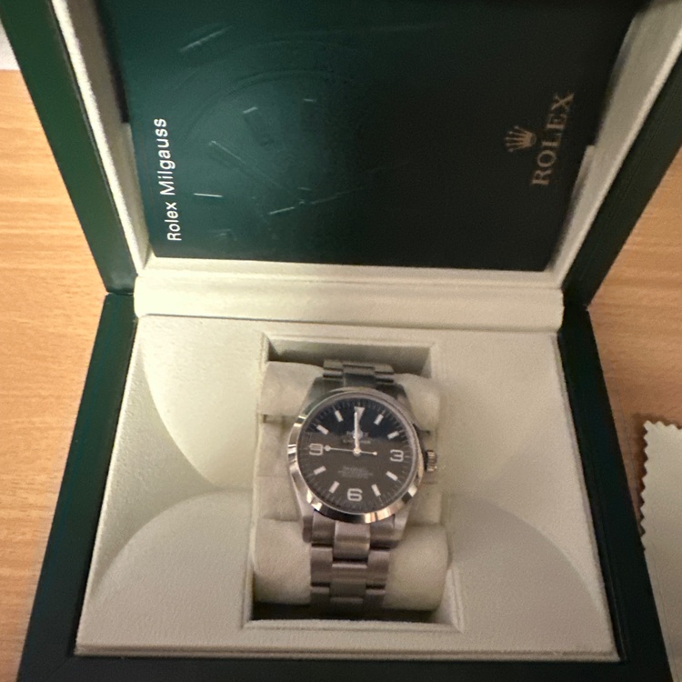 ロレックス エクスプローラー （高級時計）の商品画像 - 査定依頼日：2025年12月7日 - 最高査定価格：4,300,000円