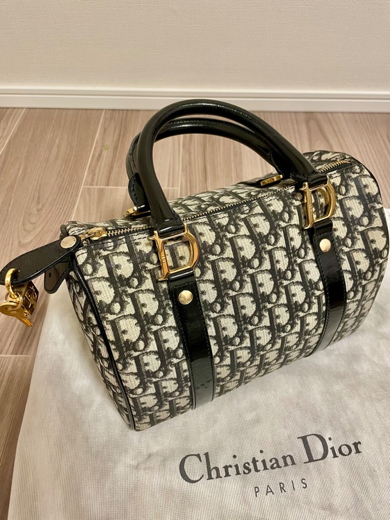 ディオール  （ブランドバッグ）の商品画像 - 査定依頼日：2026年3月31日 - 最高査定価格：100,000円